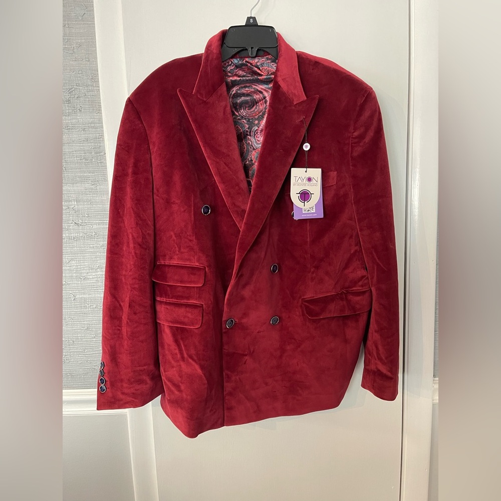 Elegant Double-Breasted Velvet Blazer in Rich Red